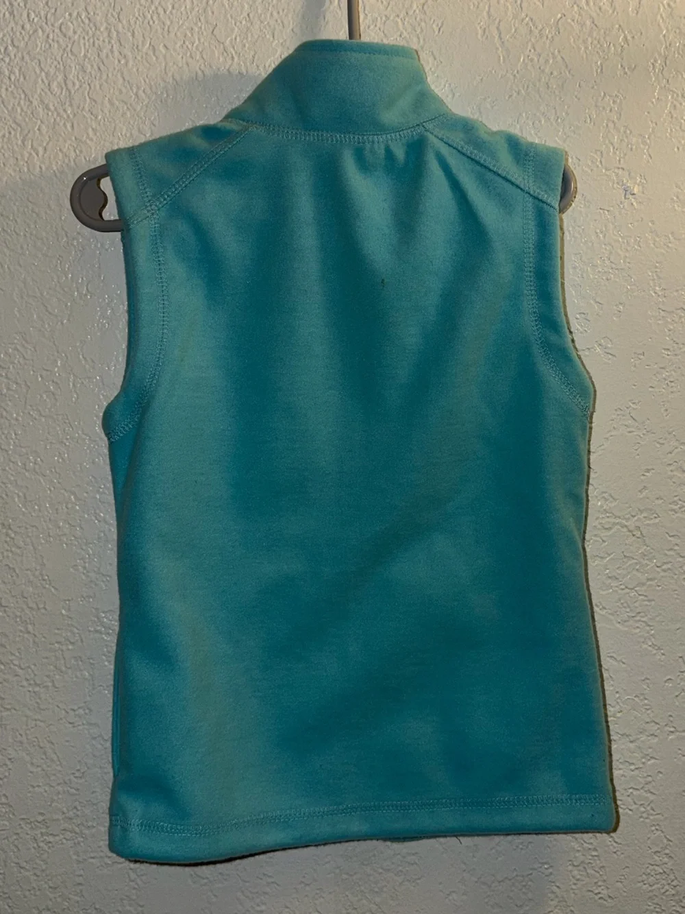 N/A sleeveless fleece